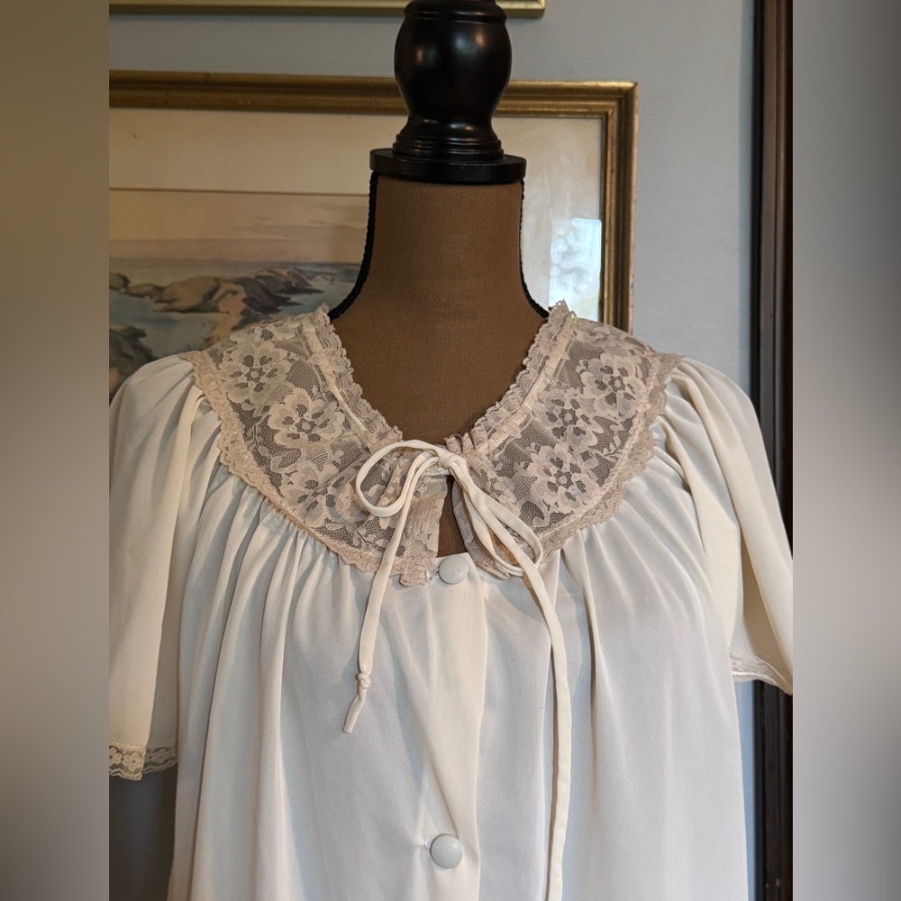 Vintage Cream Women's Silky Lingerie Lounge Set - Button-Front Top & Pants